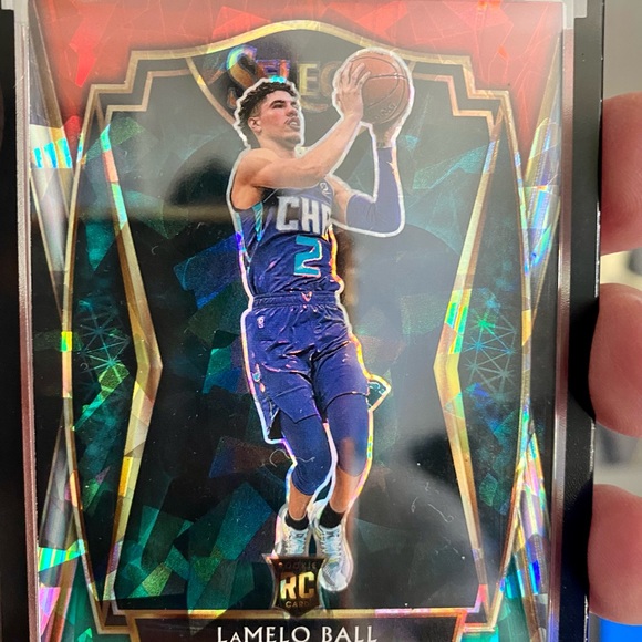LAMELO BALL SELECT CRACKED ICE ROOKIE - Picture 3 of 5